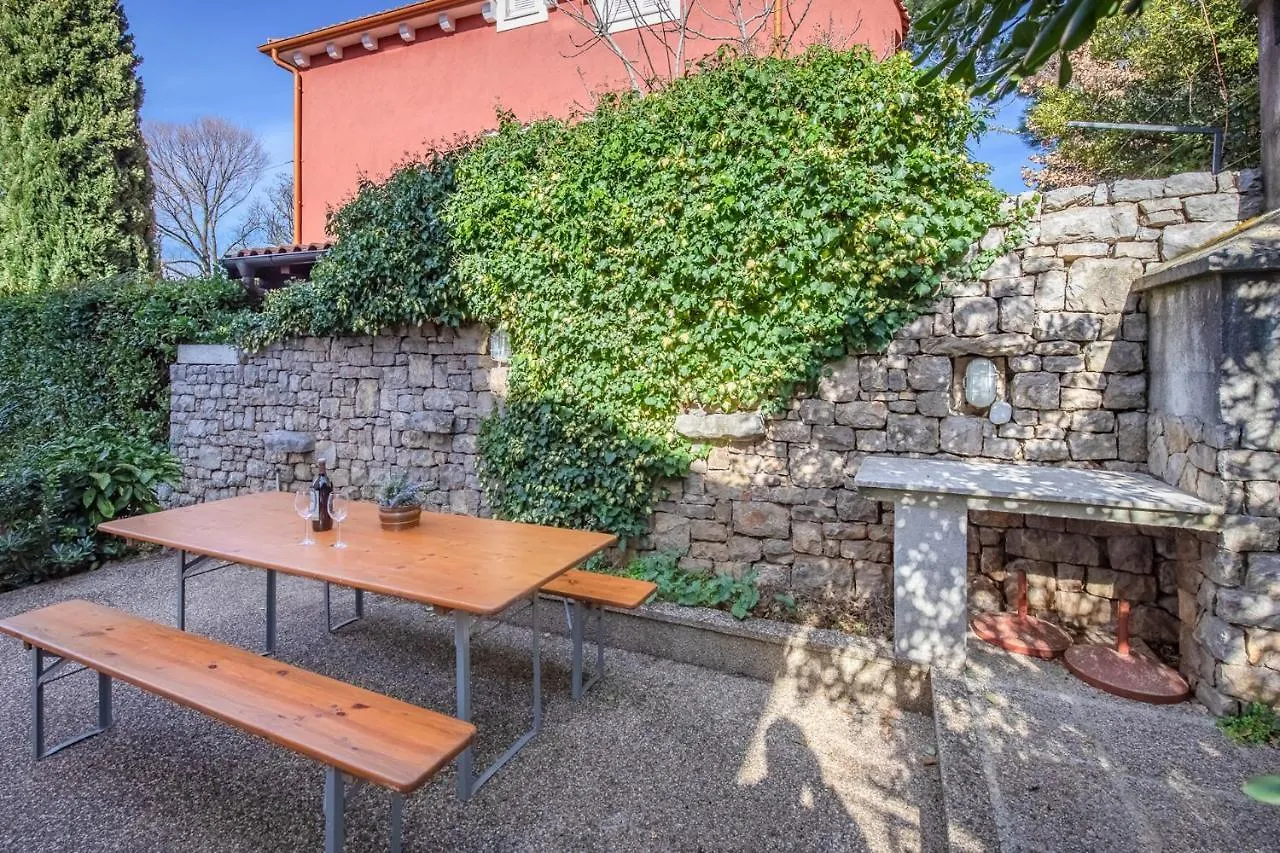 Apartment Villa Calma By El-Pi Tours Njivice Croatia