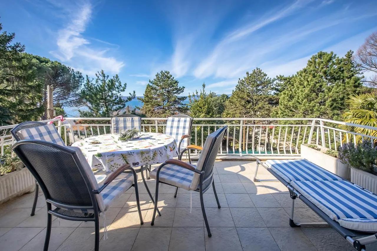 Apartment Villa Calma By El-Pi Tours Njivice Croatia